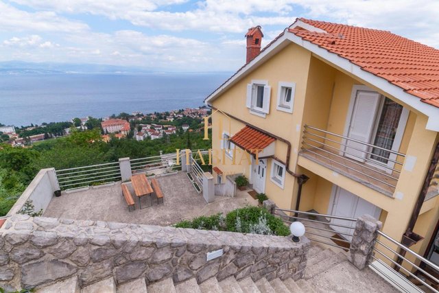 House, 380 m2, For Sale, Lovran