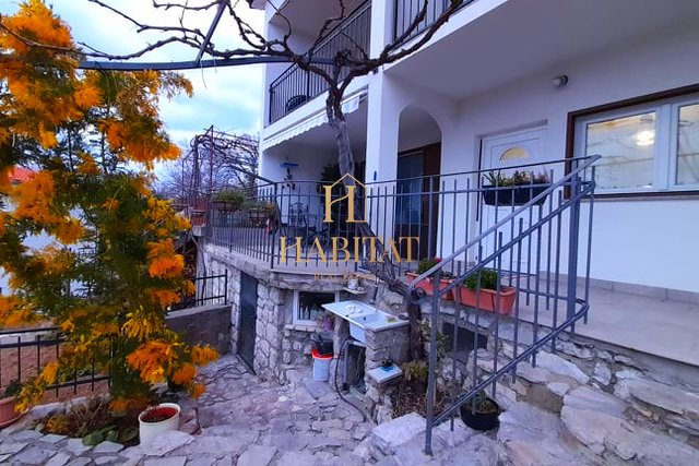 House, 355 m2, For Sale, Kostrena