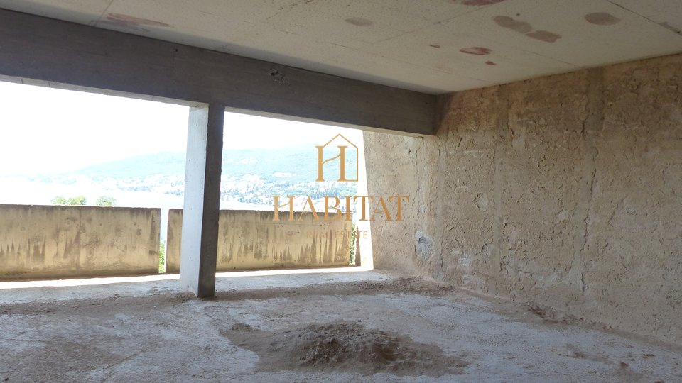 House, 900 m2, For Sale, Opatija