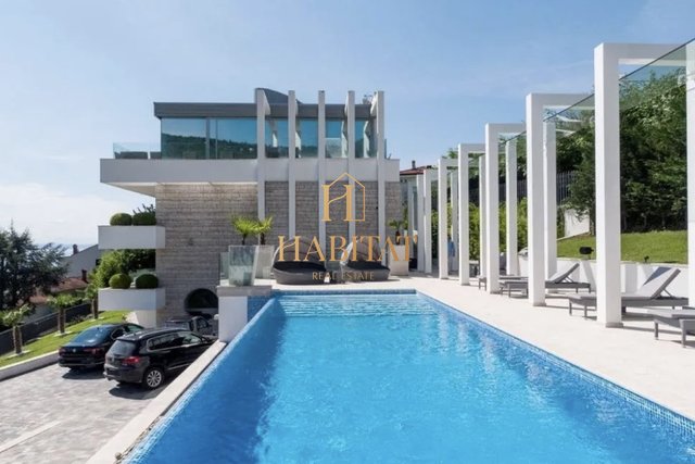 House, 600 m2, For Sale, Opatija