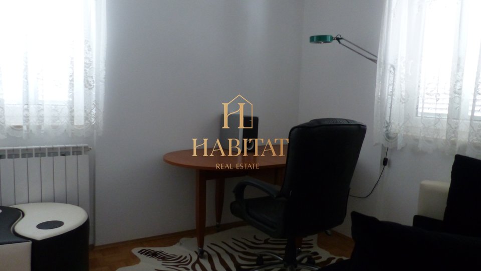 Apartment, 240 m2, For Rent, Opatija