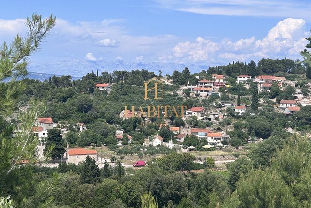 Dalmacija , Hvar , Dol Sv. Ana , gradjevinska parcela 1237m2