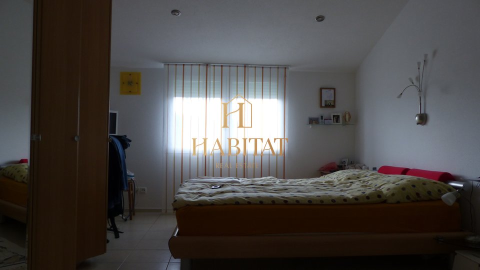 House, 651 m2, For Sale, Rijeka - Marinići