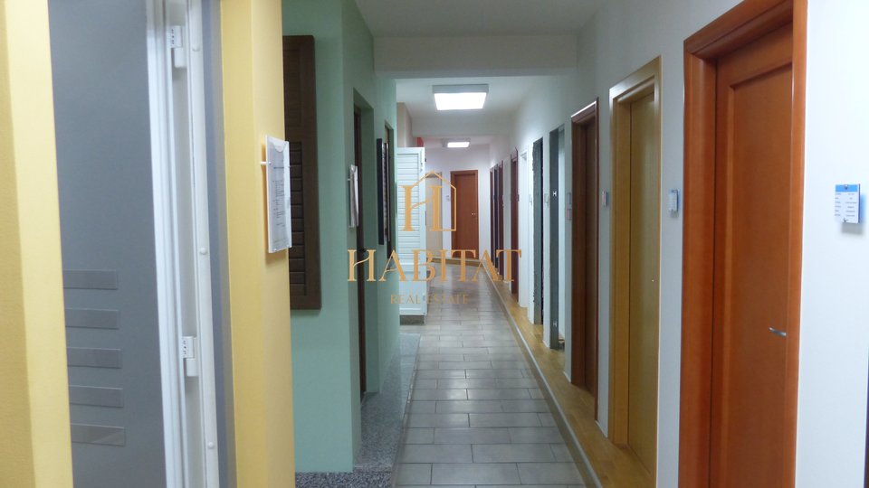 Commercial Property, 286 m2, For Sale, Viškovo