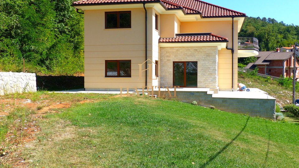 House, 450 m2, For Sale, Opatija - Poljane