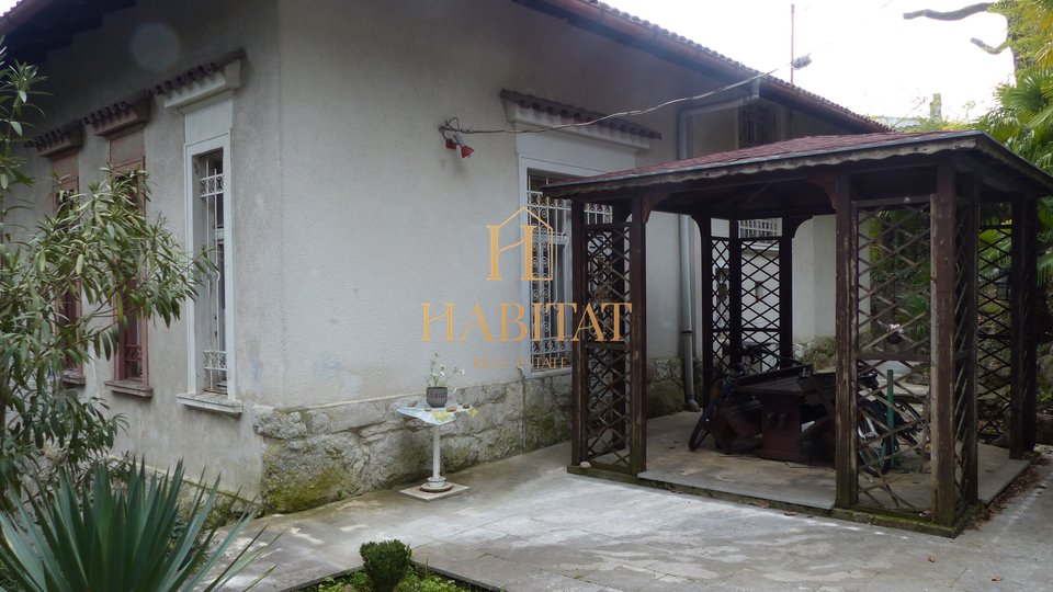 House, 390 m2, For Sale, Opatija