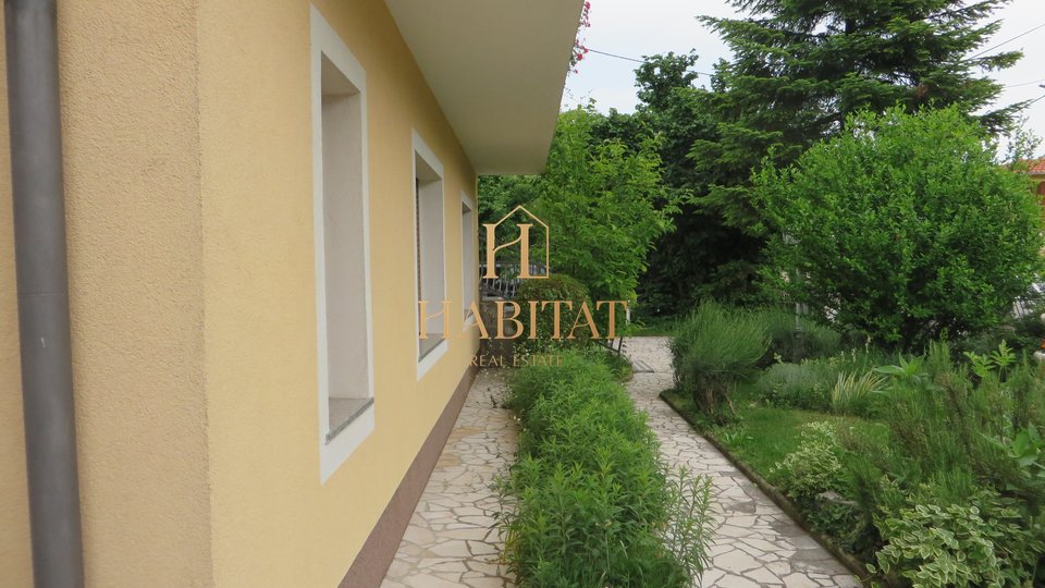 House, 396 m2, For Sale, Čavle