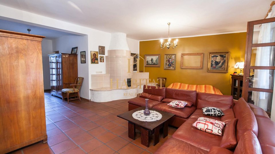 House, 430 m2, For Sale, Novi Vinodolski