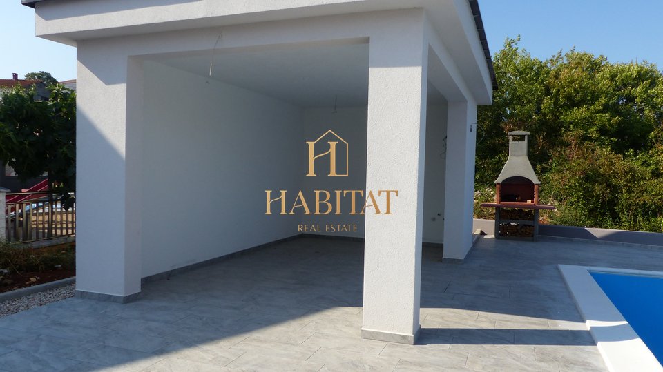 House, 220 m2, For Sale, Krk - Vrh