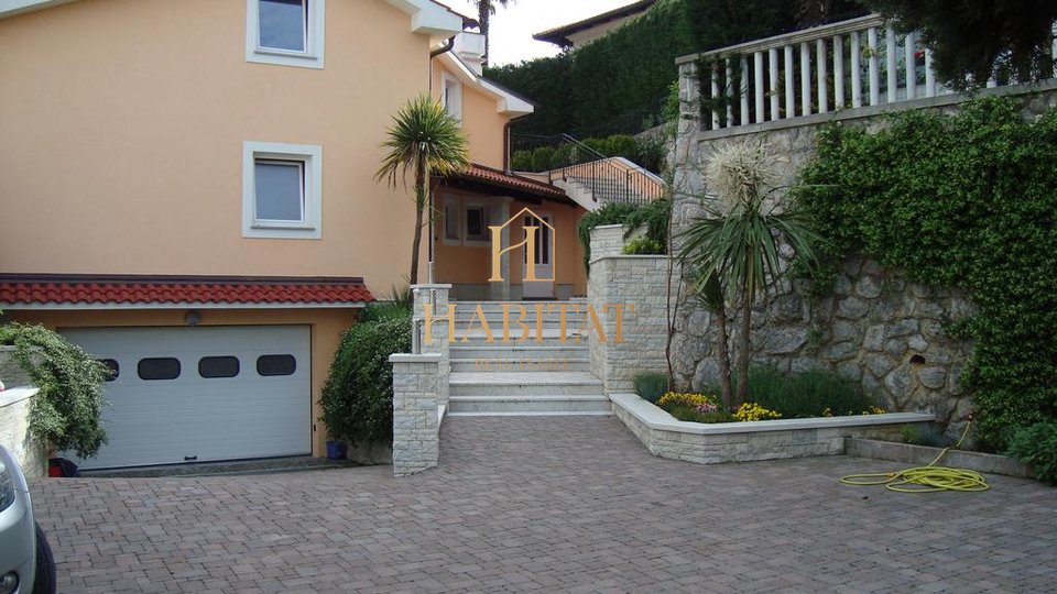House, 350 m2, For Sale, Lovran