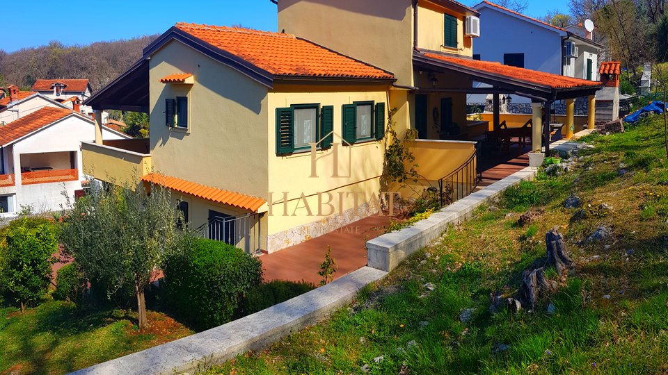 House, 150 m2, For Sale, Cres