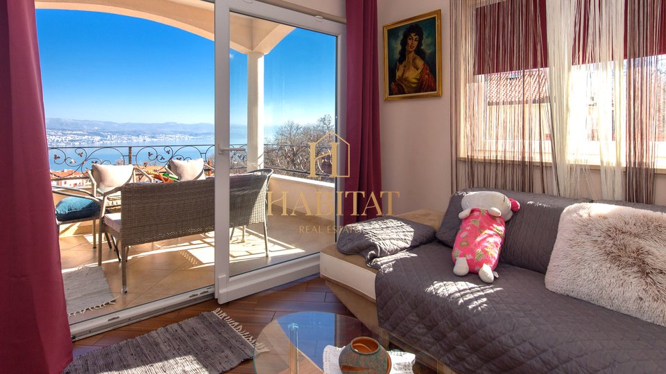 Lovran, beautiful villa 280 m2 with open sea view