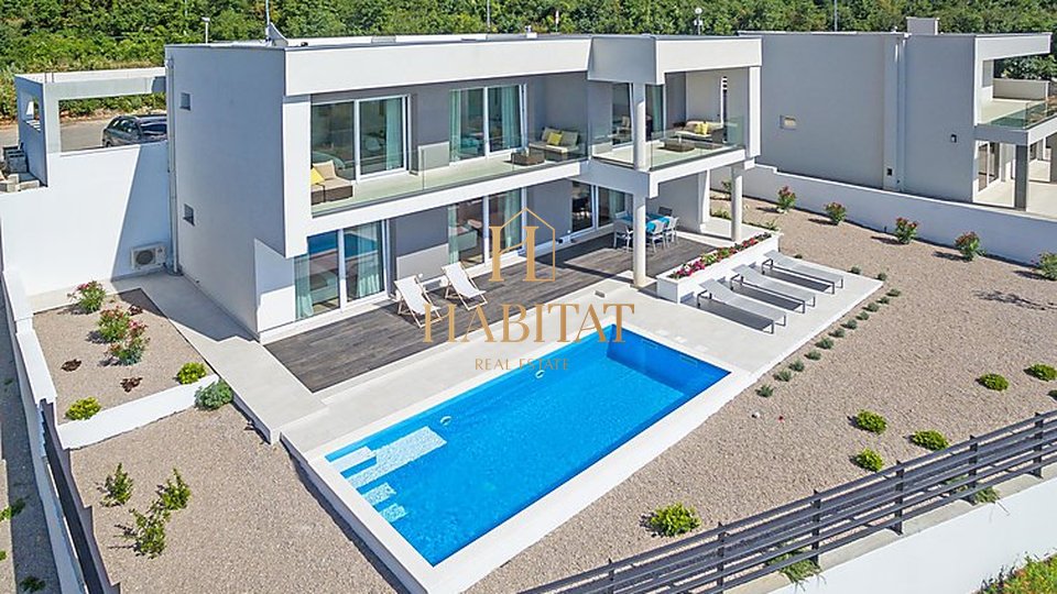 House, 235 m2, For Sale, Novi Vinodolski - Klenovica
