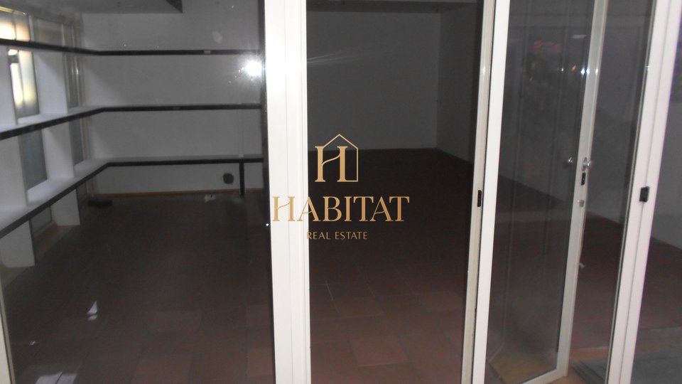 Commercial Property, 44 m2, For Sale, Rijeka - Centar