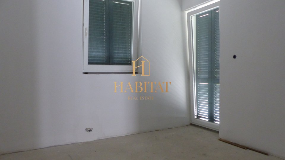 House, 410 m2, For Sale, Opatija - Pobri